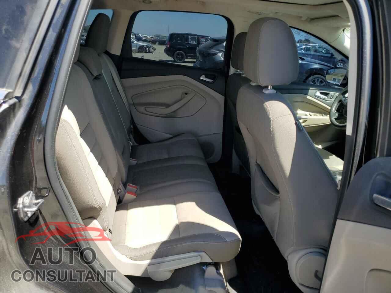 FORD ESCAPE 2013 - 1FMCU0GX1DUB17830