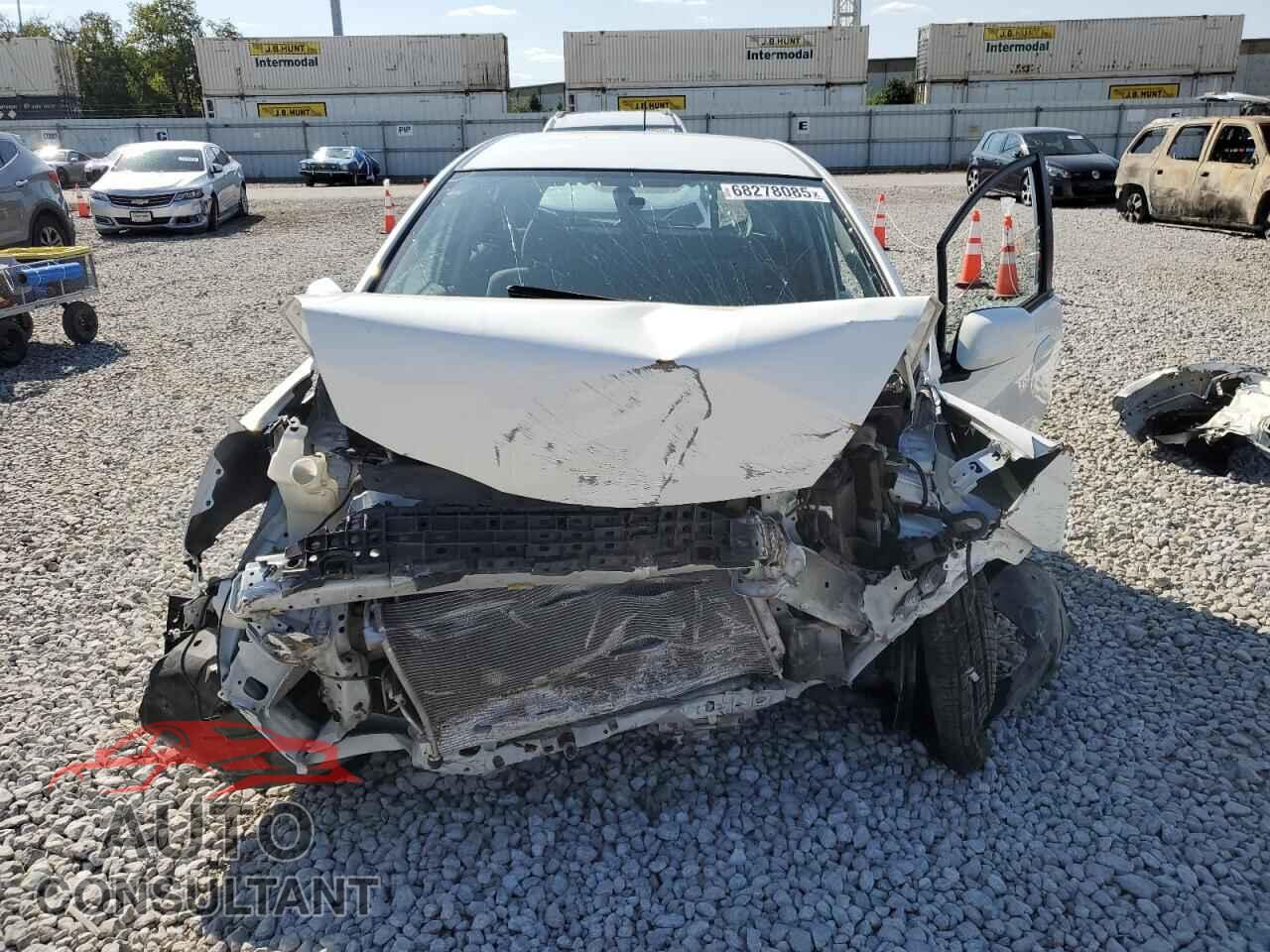 HONDA FIT 2012 - JHMGE8H34CC035669