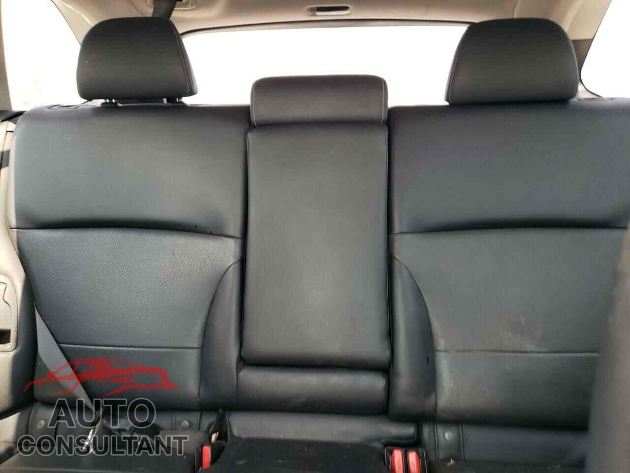 SUBARU OUTBACK 2017 - 4S4BSANC6H3311885