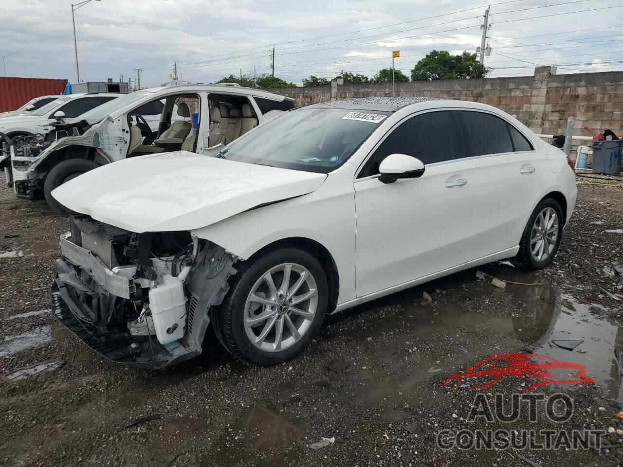 MERCEDES-BENZ A-CLASS 2022 - W1K3G4EB2NJ368830