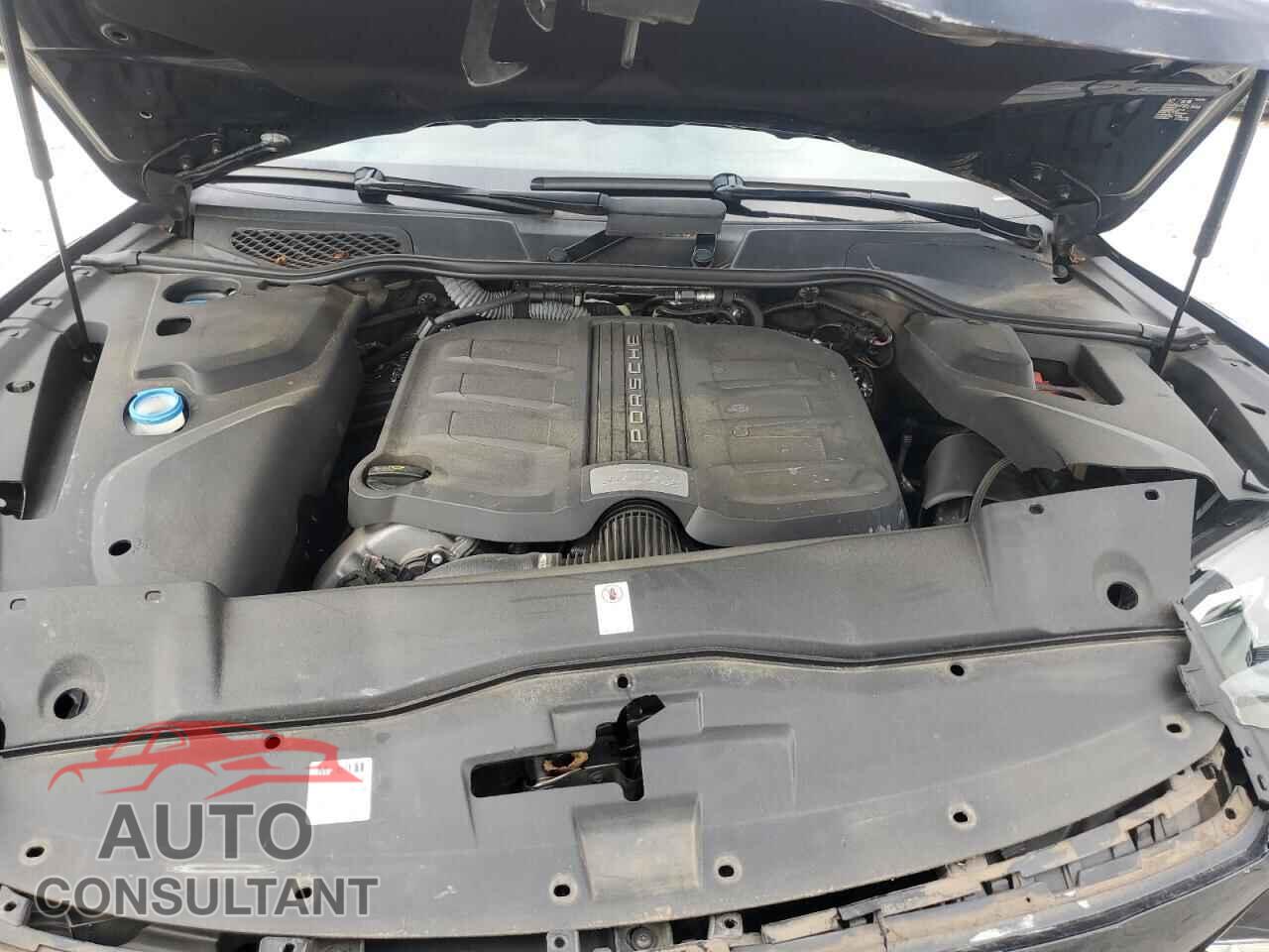 PORSCHE CAYENNE 2016 - WP1AB2A28GLA96848