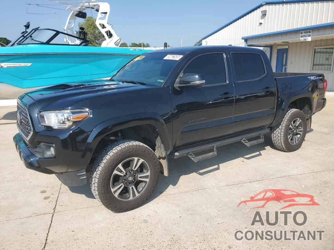TOYOTA TACOMA 2018 - 5TFAZ5CN8JX055478