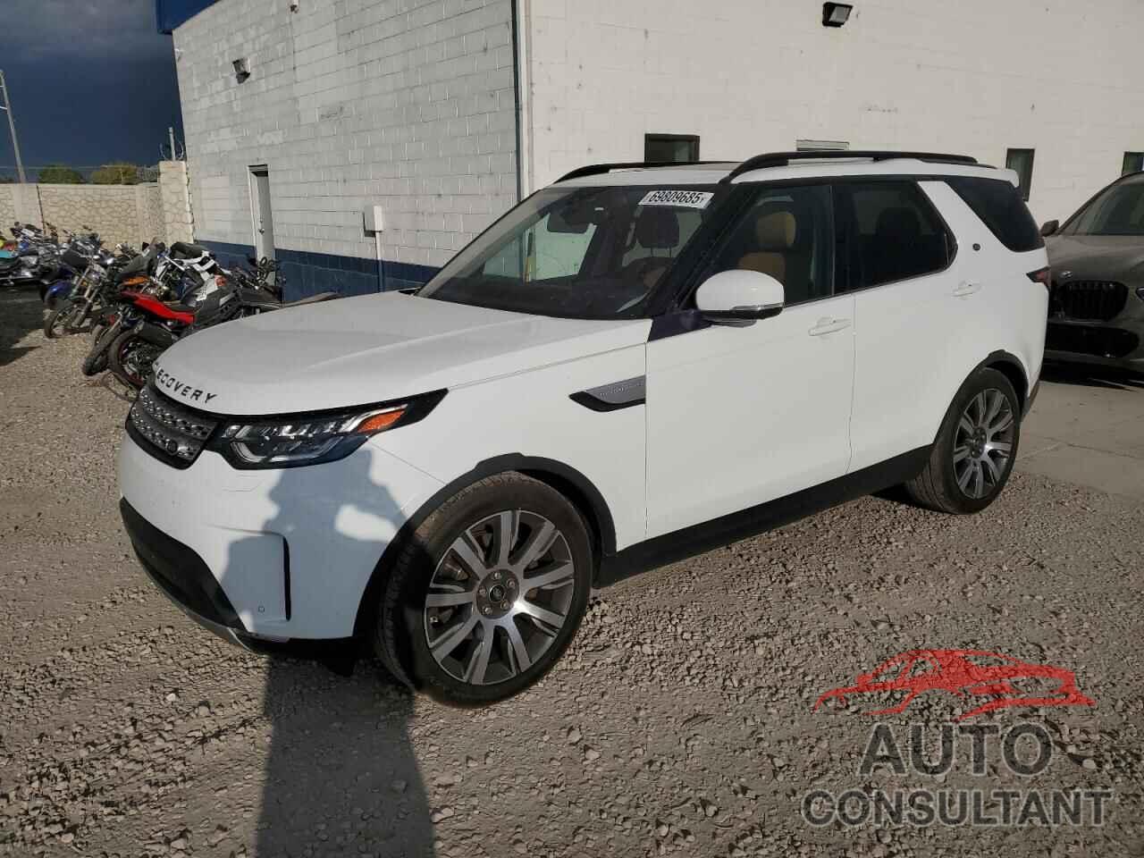 LAND ROVER DISCOVERY 2017 - SALRRBBV1HA017812