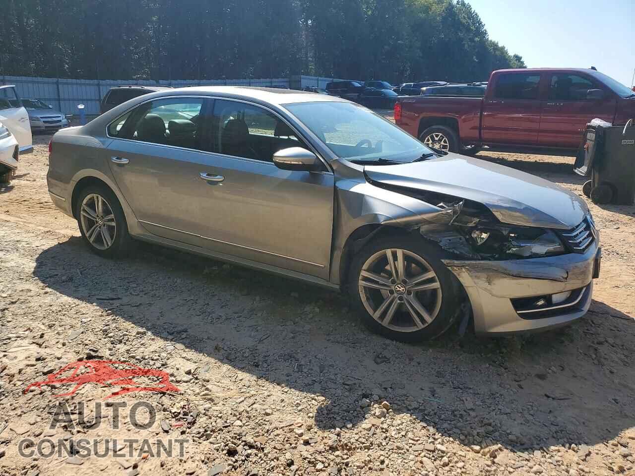 VOLKSWAGEN PASSAT 2012 - 1VWCM7A39CC104375