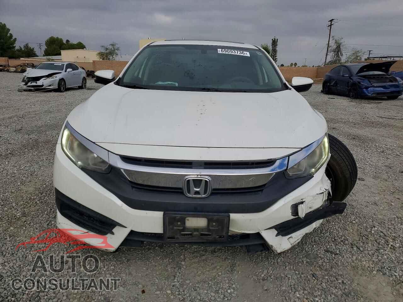 HONDA CIVIC 2017 - 2HGFC2F70HH558702