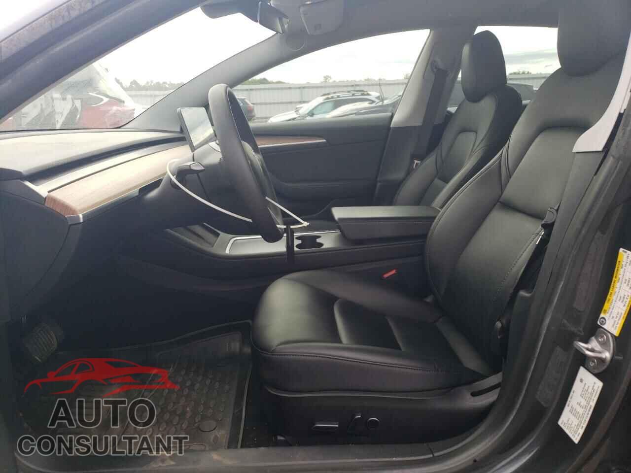 TESLA MODEL 3 2021 - 5YJ3E1EA7MF989069