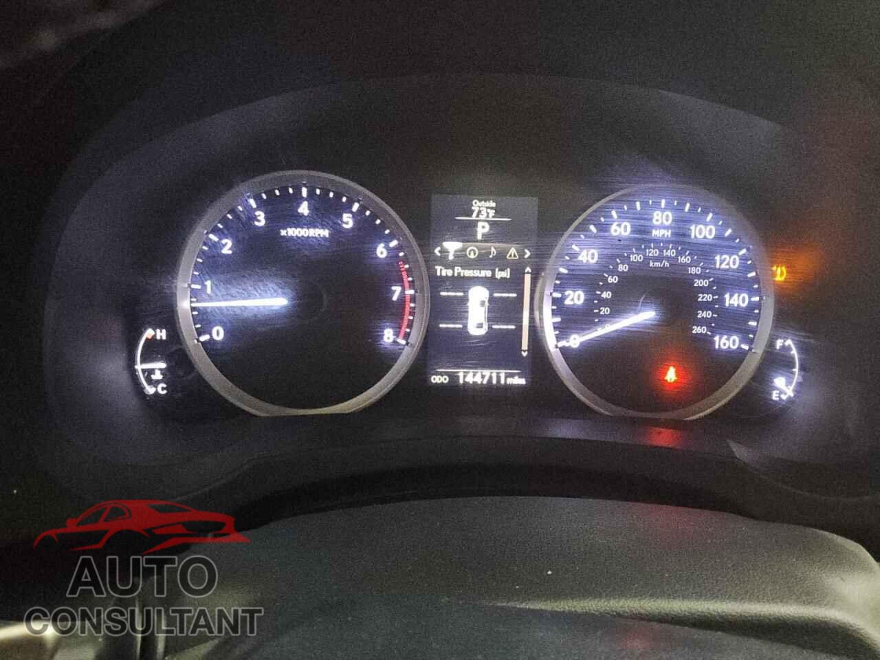 LEXUS IS 2014 - JTHBE1D20E5003372