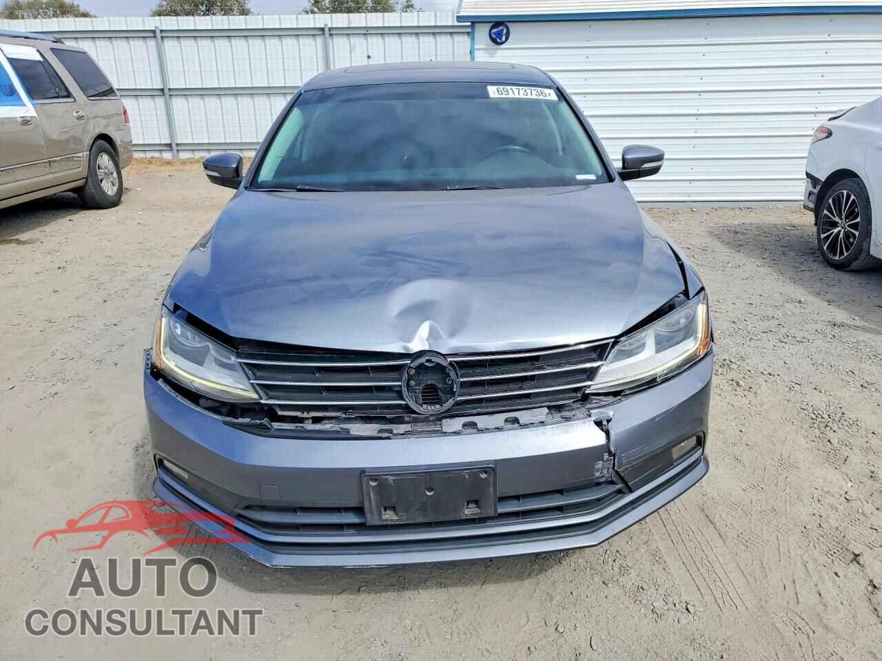 VOLKSWAGEN JETTA 2017 - 3VWL17AJ5HM399312