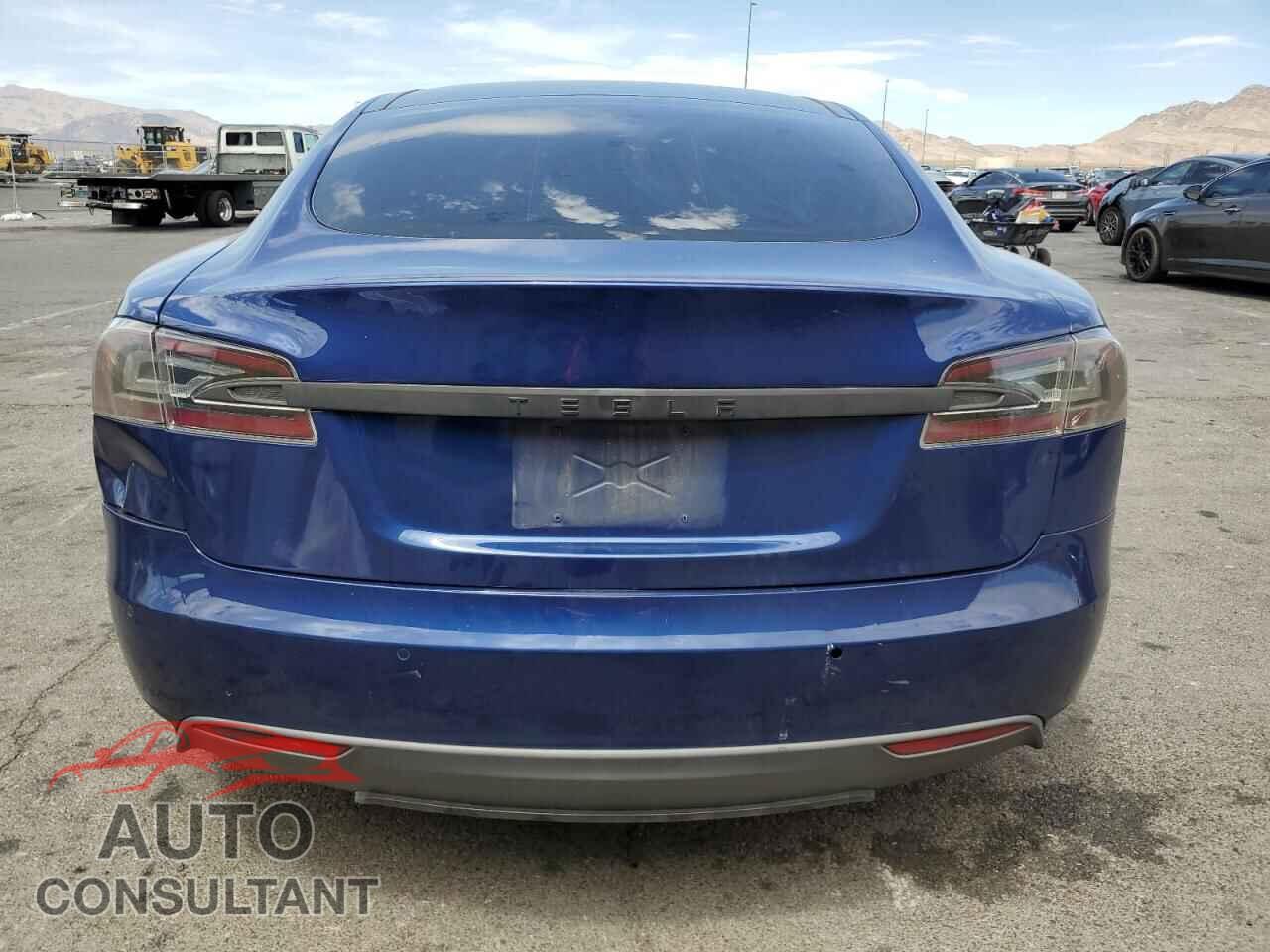 TESLA MODEL S 2015 - 5YJSA1E24FF117421