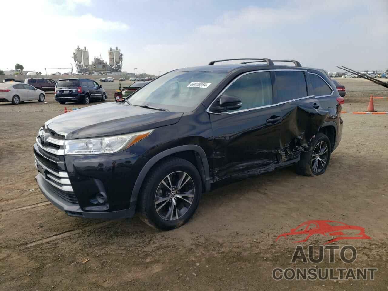 TOYOTA HIGHLANDER 2018 - 5TDZZRFH4JS241735