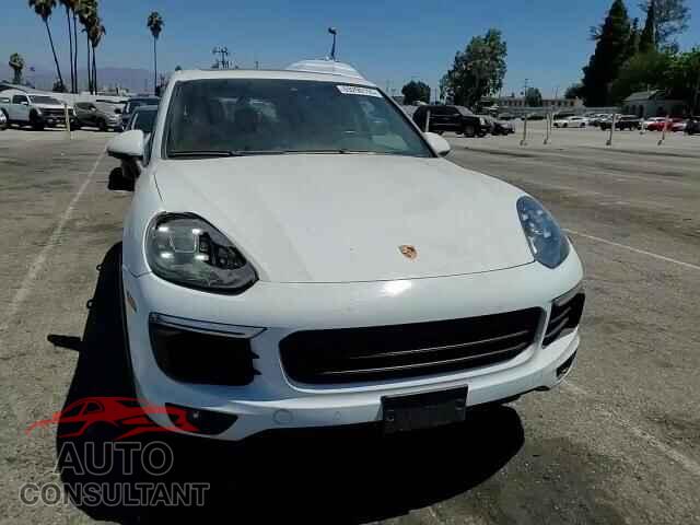 PORSCHE CAYENNE 2016 - WP1AB2A24GLA96765