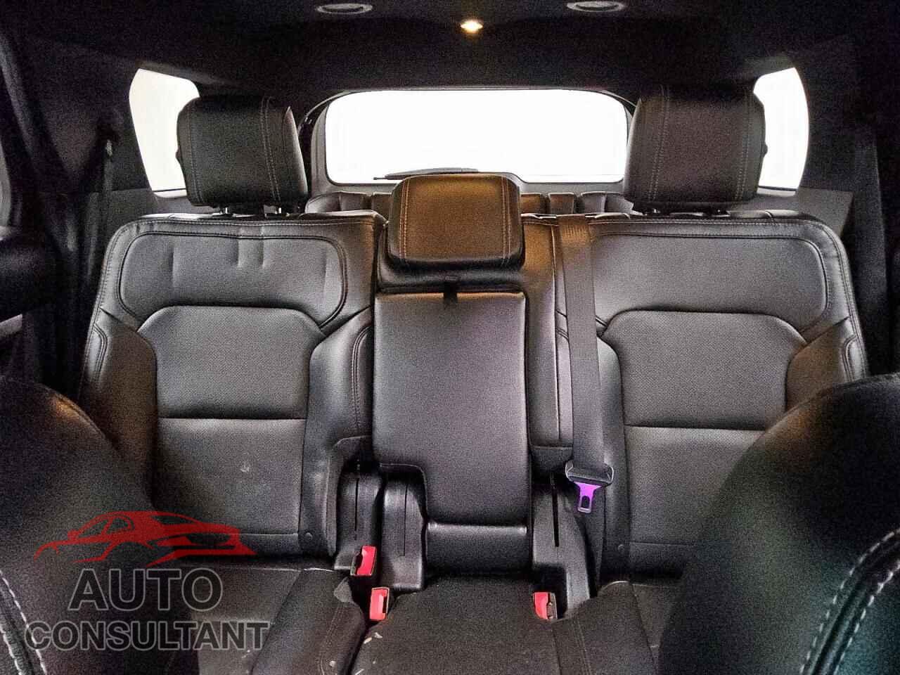 FORD EXPLORER 2017 - 1FM5K7F86HGA58506