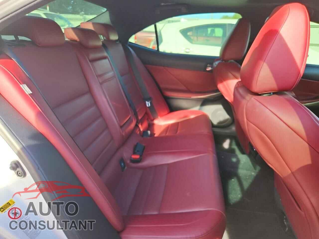 LEXUS IS 2014 - JTHCF1D21E5000322