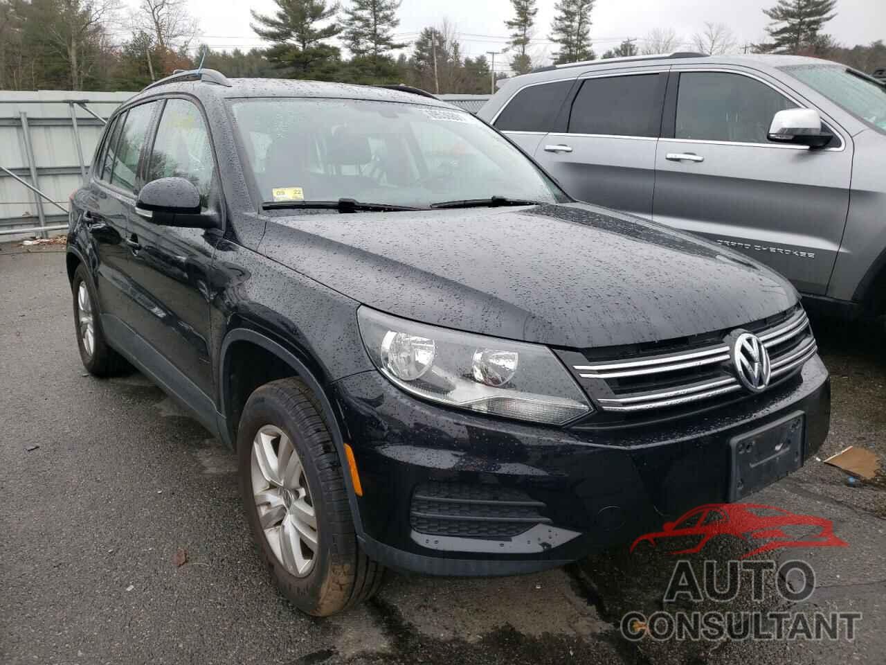 VOLKSWAGEN TIGUAN 2017 - WVGBV7AX5HW502196