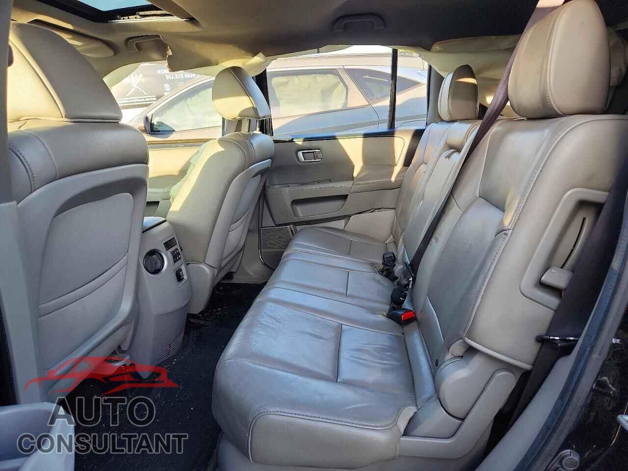 HONDA PILOT 2012 - 5FNYF3H59CB006372