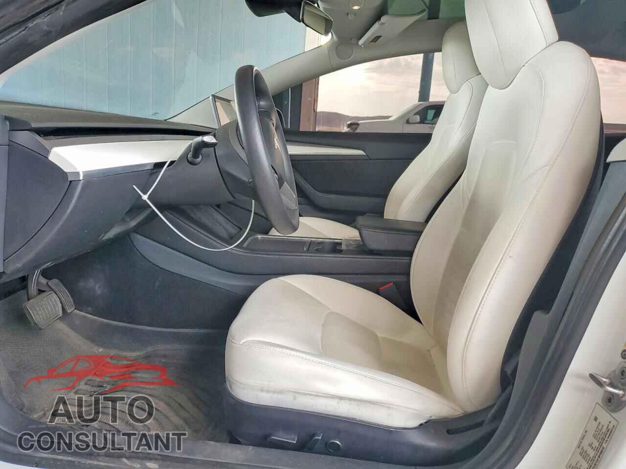 TESLA MODEL 3 2021 - 5YJ3E1EA1MF096010