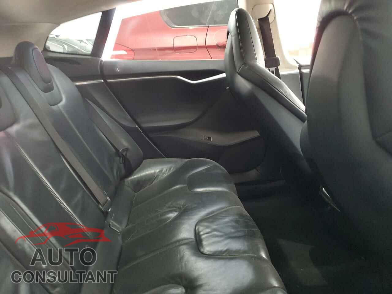 TESLA MODEL S 2013 - 5YJSA1CN6DFP17206