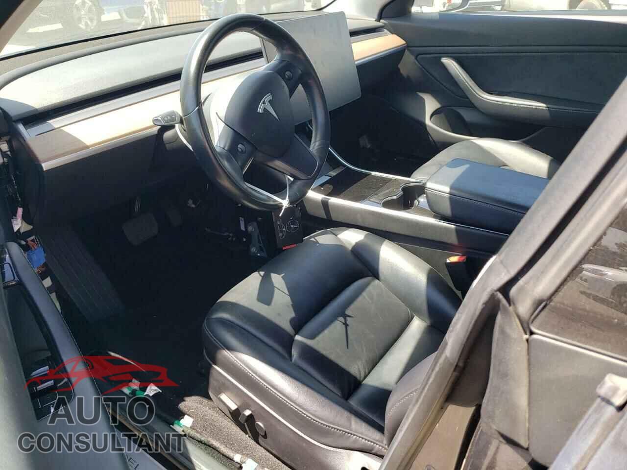 TESLA MODEL 3 2018 - 5YJ3E1EA3JF028108