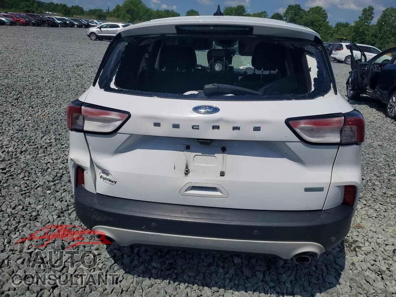 FORD ESCAPE 2020 - 1FMCU0G61LUA94474