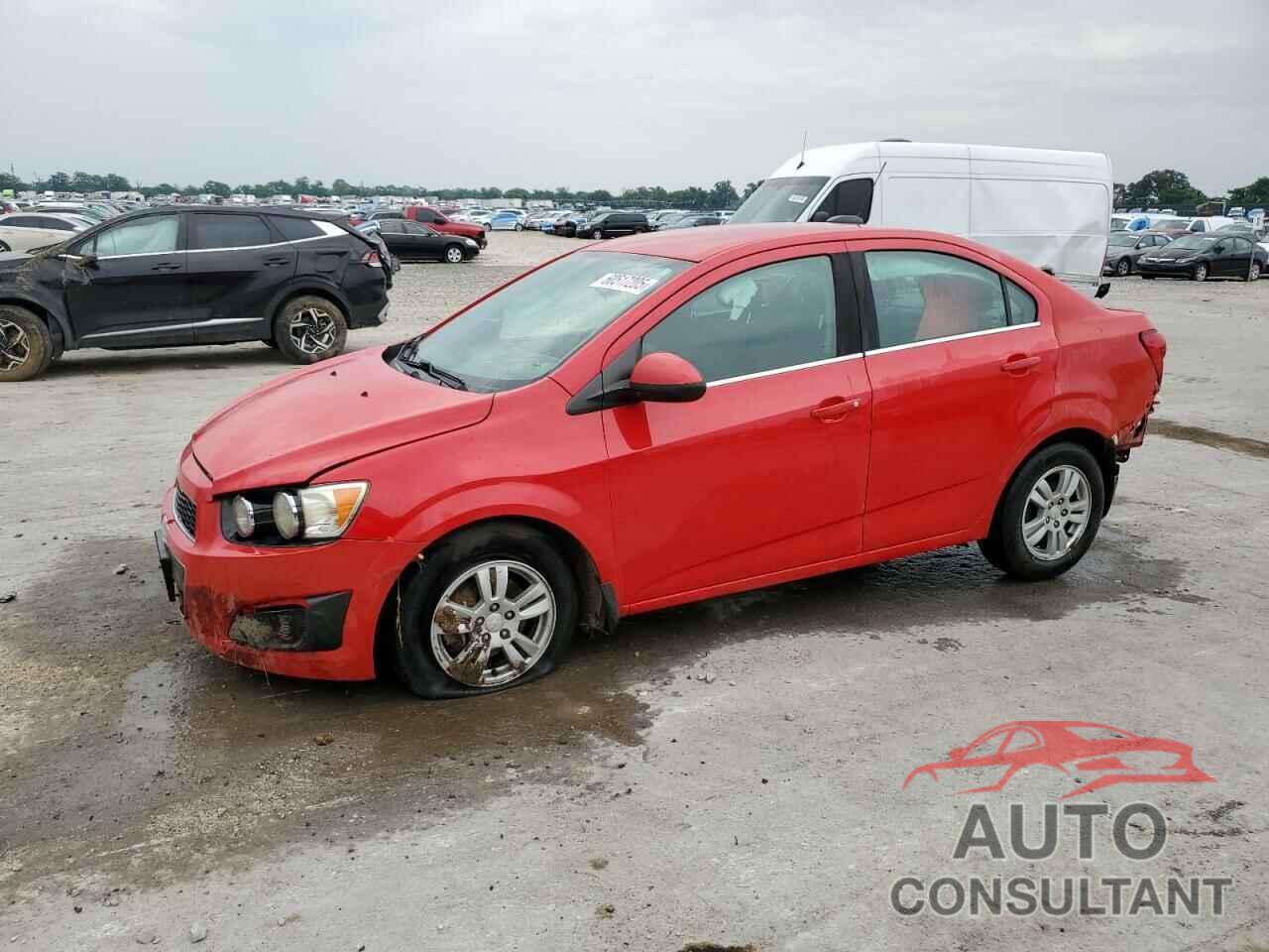 CHEVROLET SONIC 2015 - 1G1JC5SHXF4118367