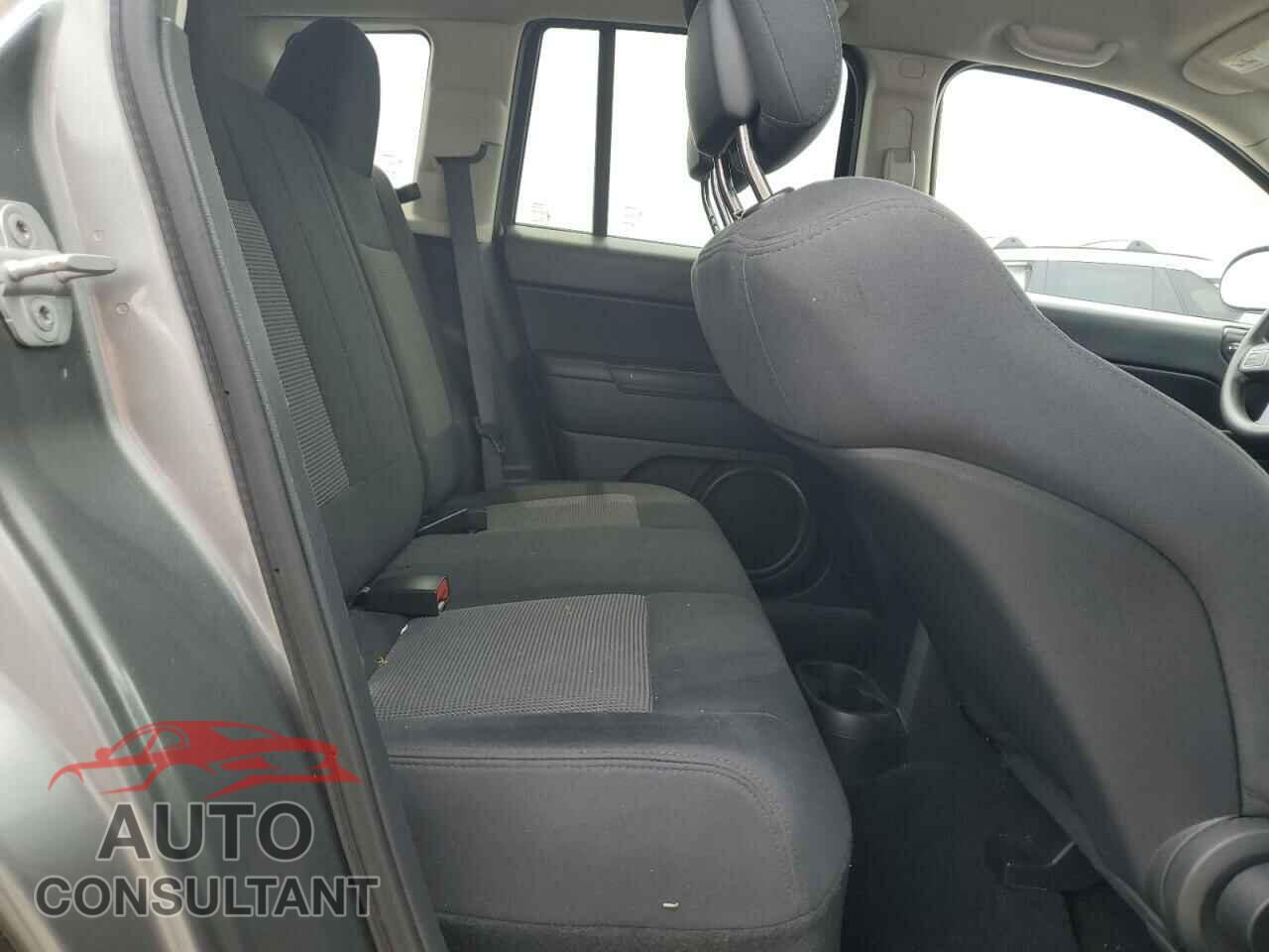 JEEP COMPASS 2011 - 1J4NF1FBXBD258616