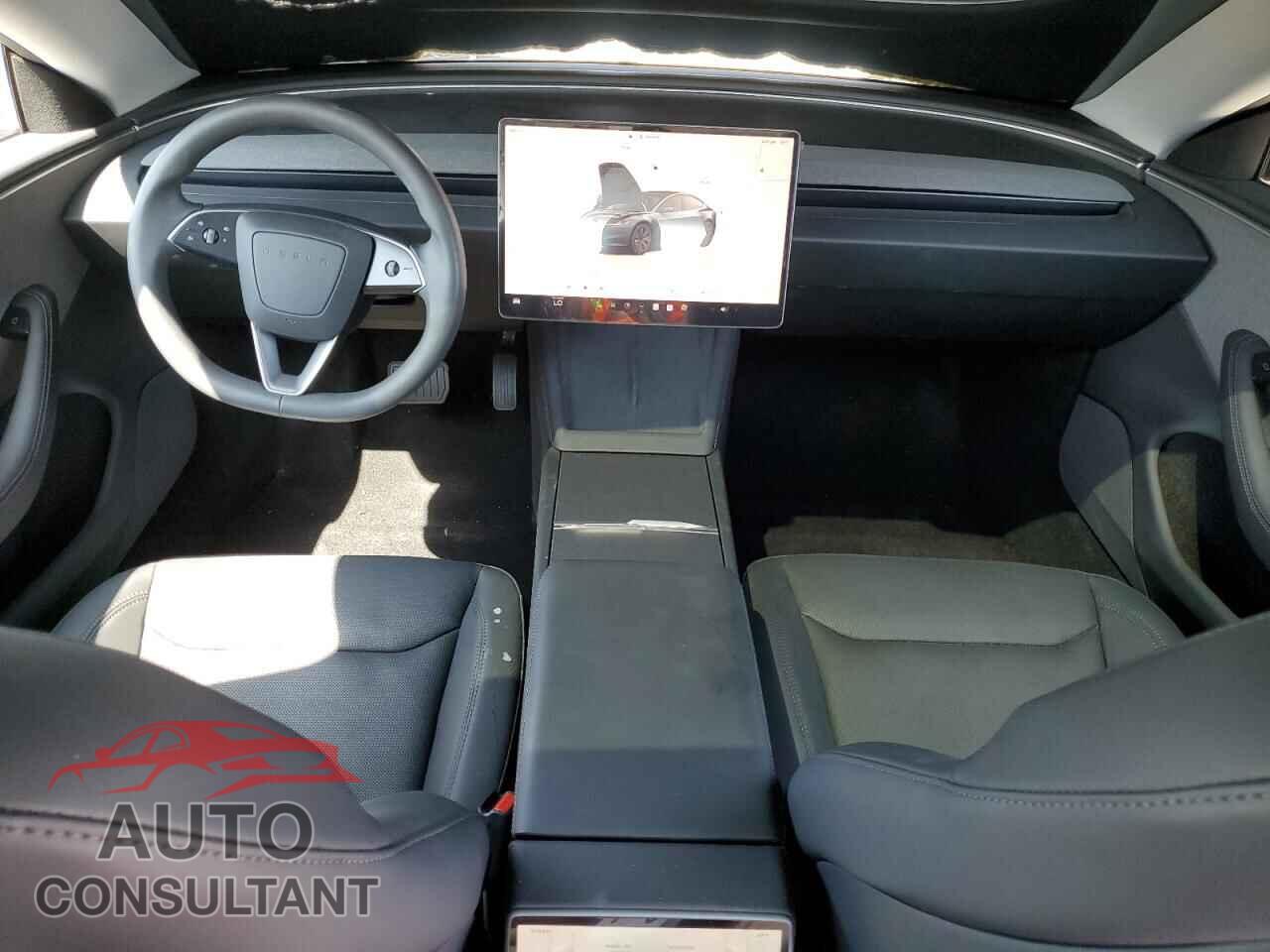 TESLA MODEL 3 2024 - 5YJ3E1EA4RF784672