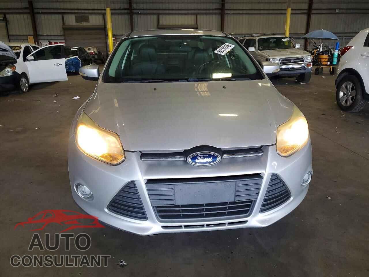 FORD FOCUS 2014 - 1FADP3F27EL448111