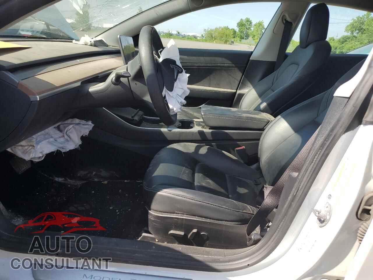 TESLA MODEL 3 2020 - 5YJ3E1EA0LF715596
