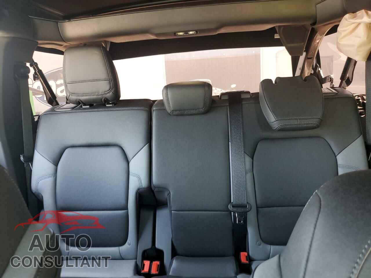 FORD BRONCO 2023 - 1FMEE5DH2PLB21489