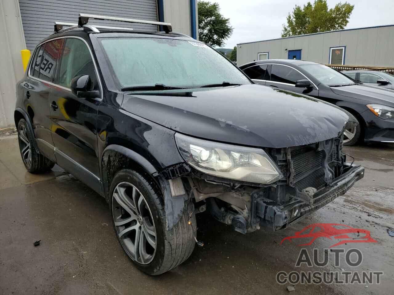 VOLKSWAGEN TIGUAN 2017 - WVGVV7AXXHW504412