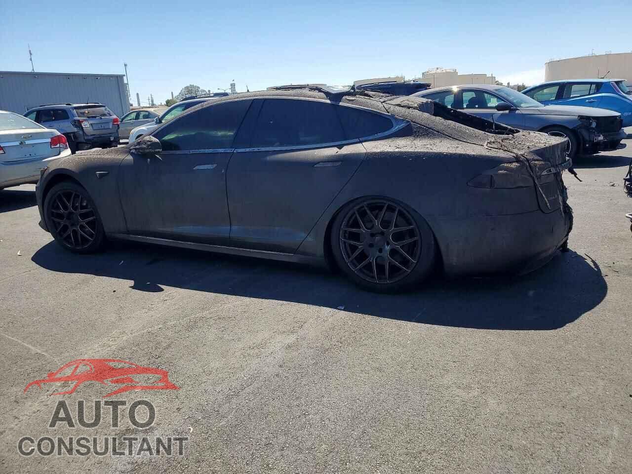 TESLA MODEL S 2018 - 5YJSA1E41JF243066