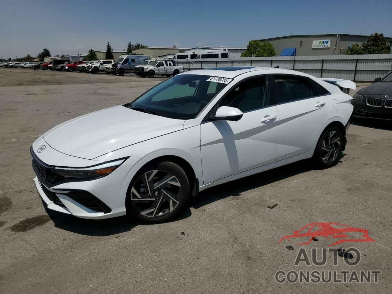 HYUNDAI ELANTRA 2024 - KMHLP4DG1RU831323