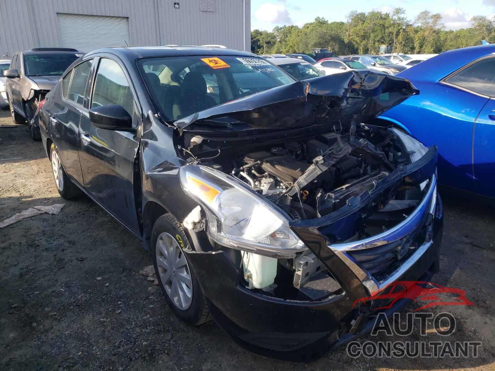 NISSAN VERSA 2019 - 3N1CN7AP1KL880007