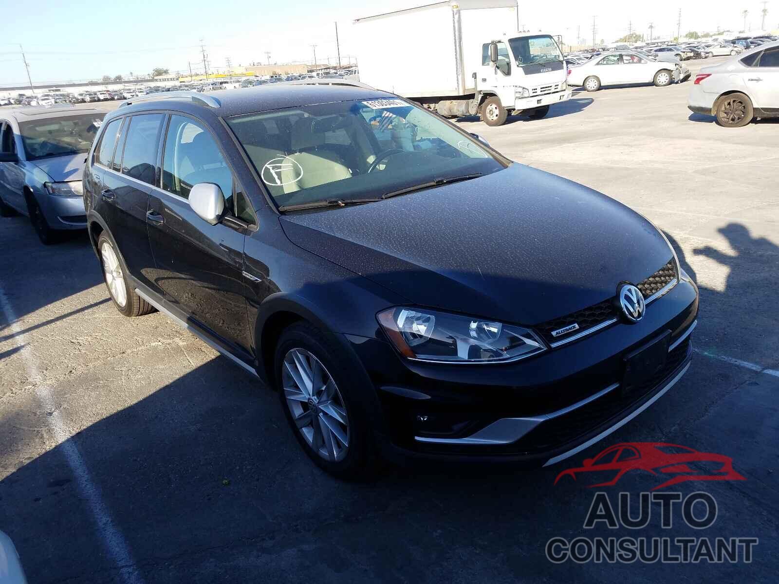 VOLKSWAGEN GOLF 2017 - 3VWH17AUXHM523395