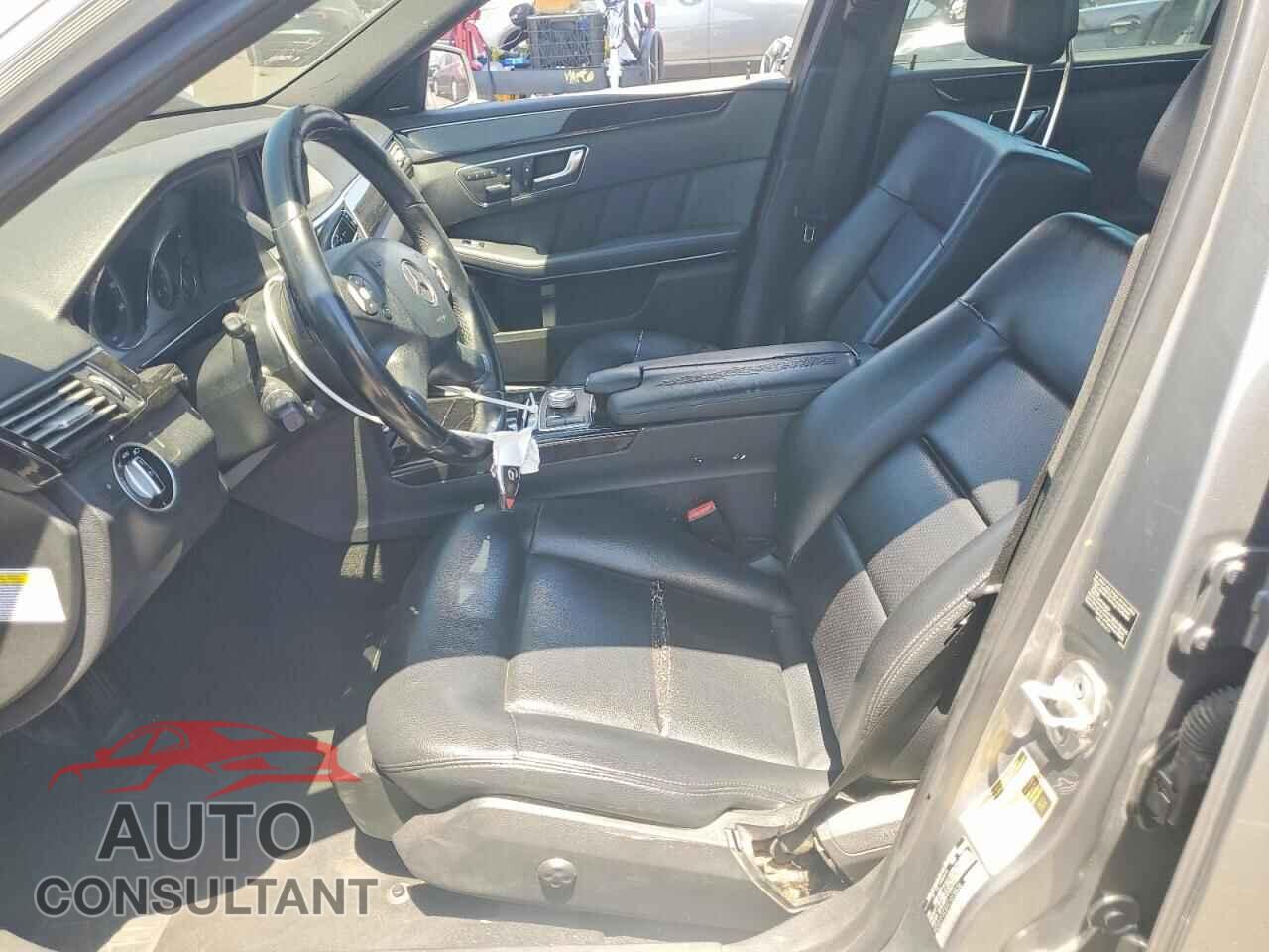 MERCEDES-BENZ E-CLASS 2012 - WDDHF5KBXCA608836