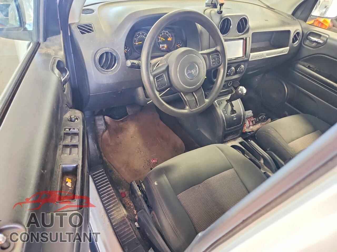 JEEP COMPASS 2015 - 1C4NJDBB8FD240245