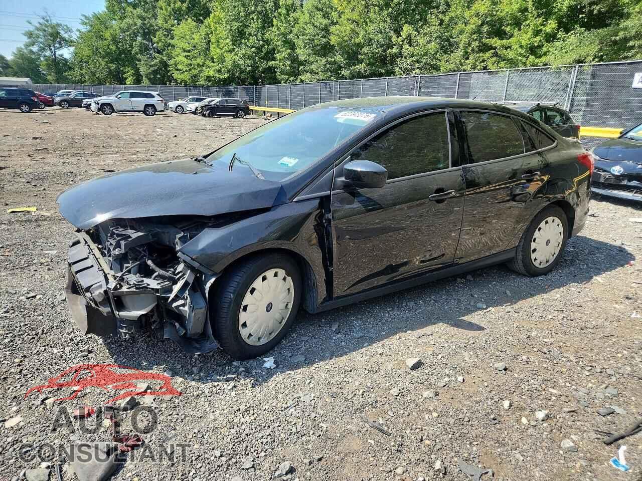 FORD FOCUS 2012 - 1FAHP3F2XCL138503