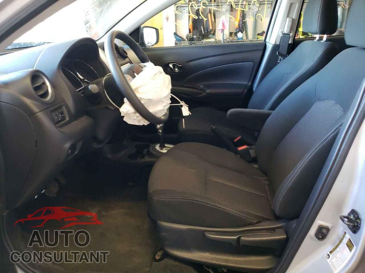 NISSAN VERSA 2019 - 3N1CN7AP3KL817586