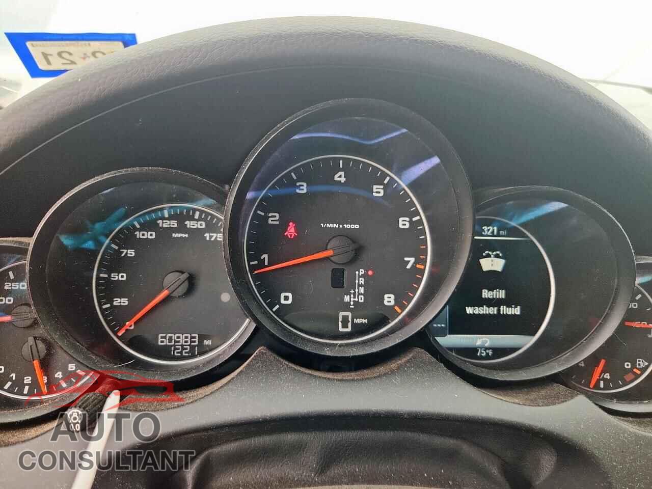 PORSCHE CAYENNE 2018 - WP1AA2A27JKA01468