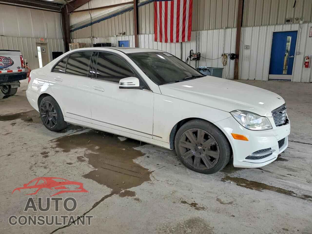 MERCEDES-BENZ C-CLASS 2013 - WDDGF8AB0DA857789