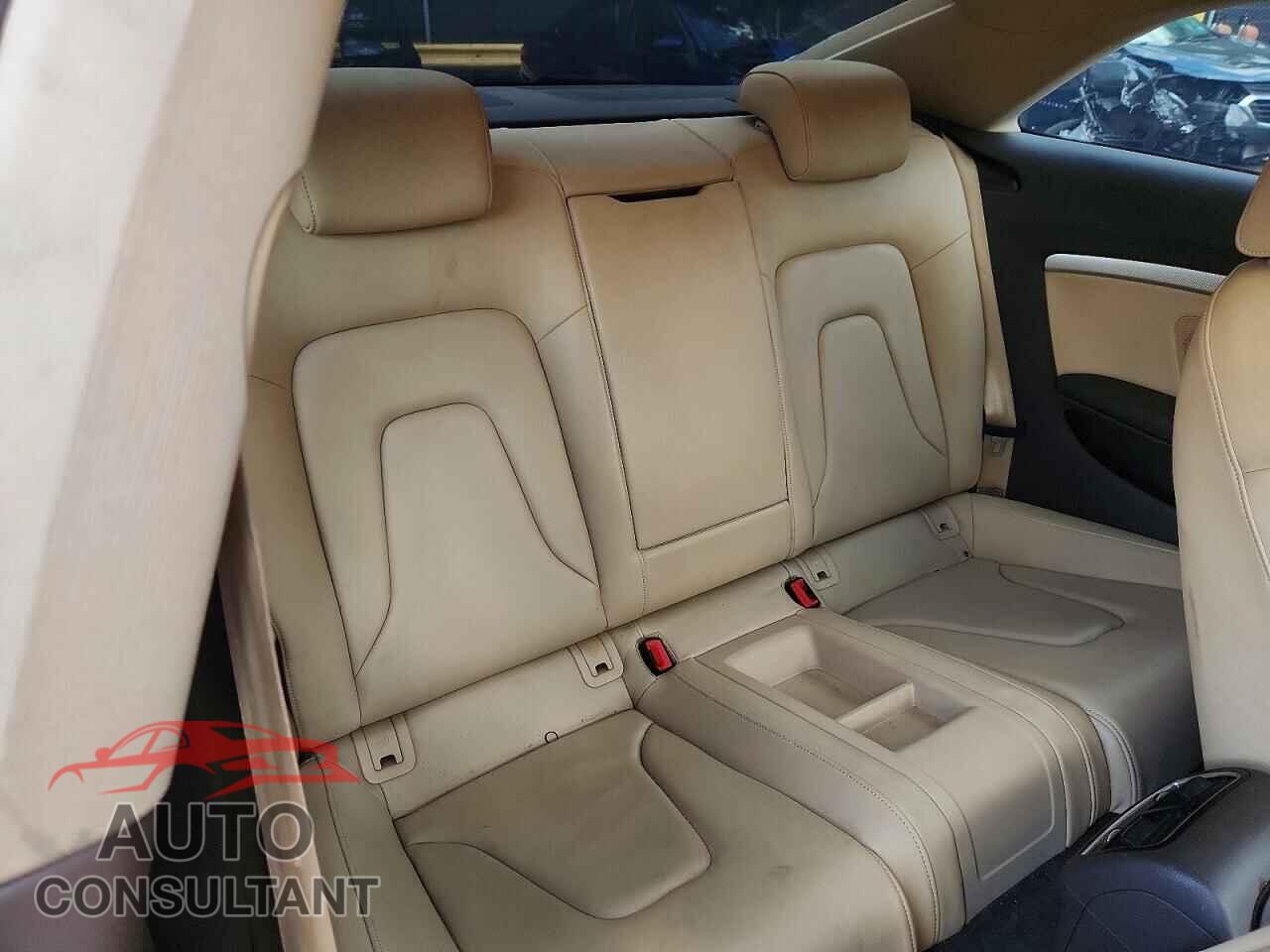 AUDI A5 2015 - WAUCFAFR8FA040432