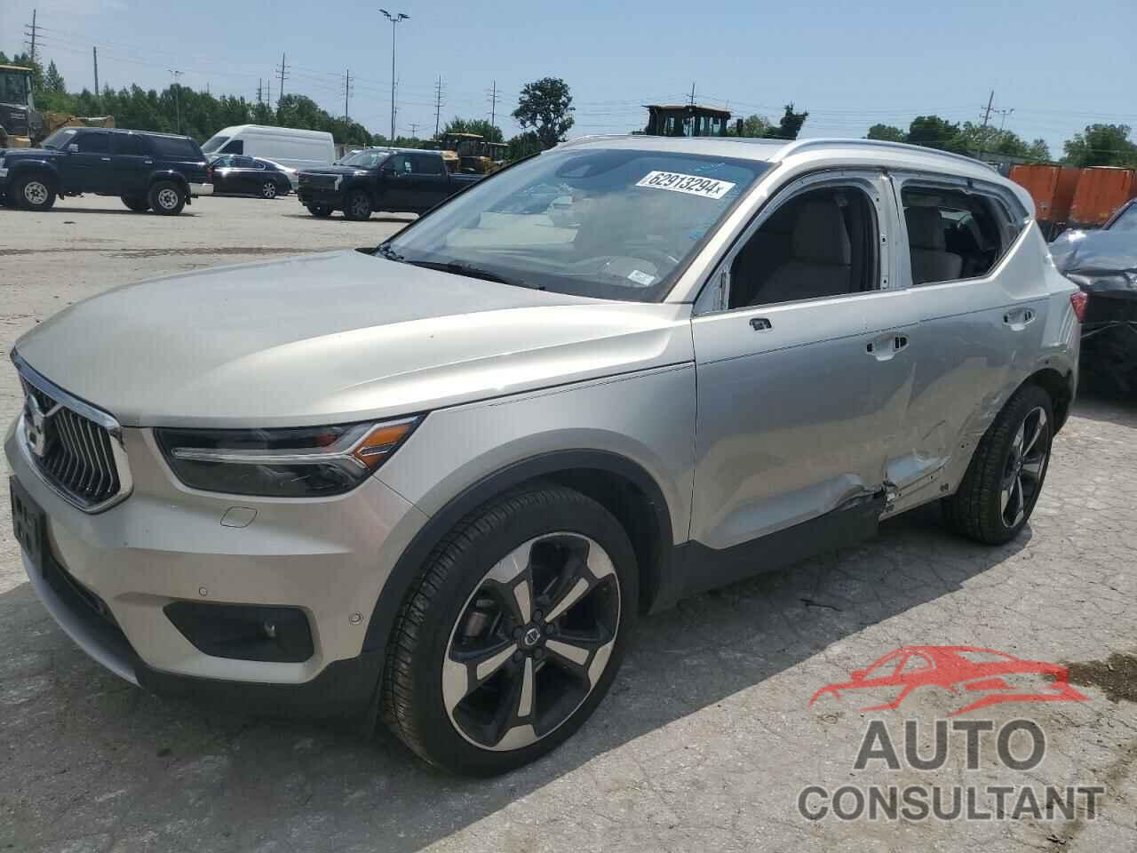 VOLVO XC40 2019 - YV4162UL3K2102268