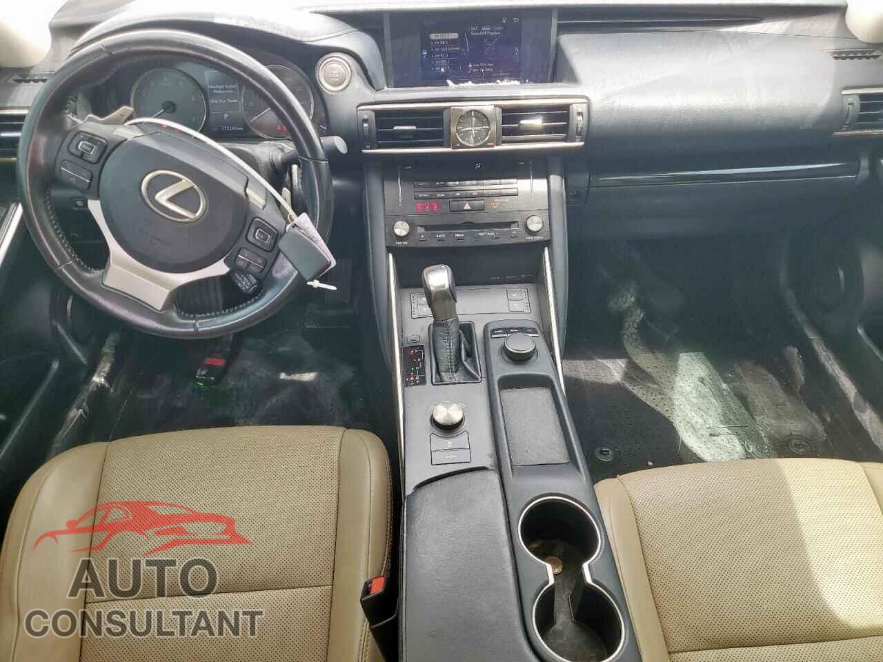 LEXUS IS 2017 - JTHBA1D2XH5054555