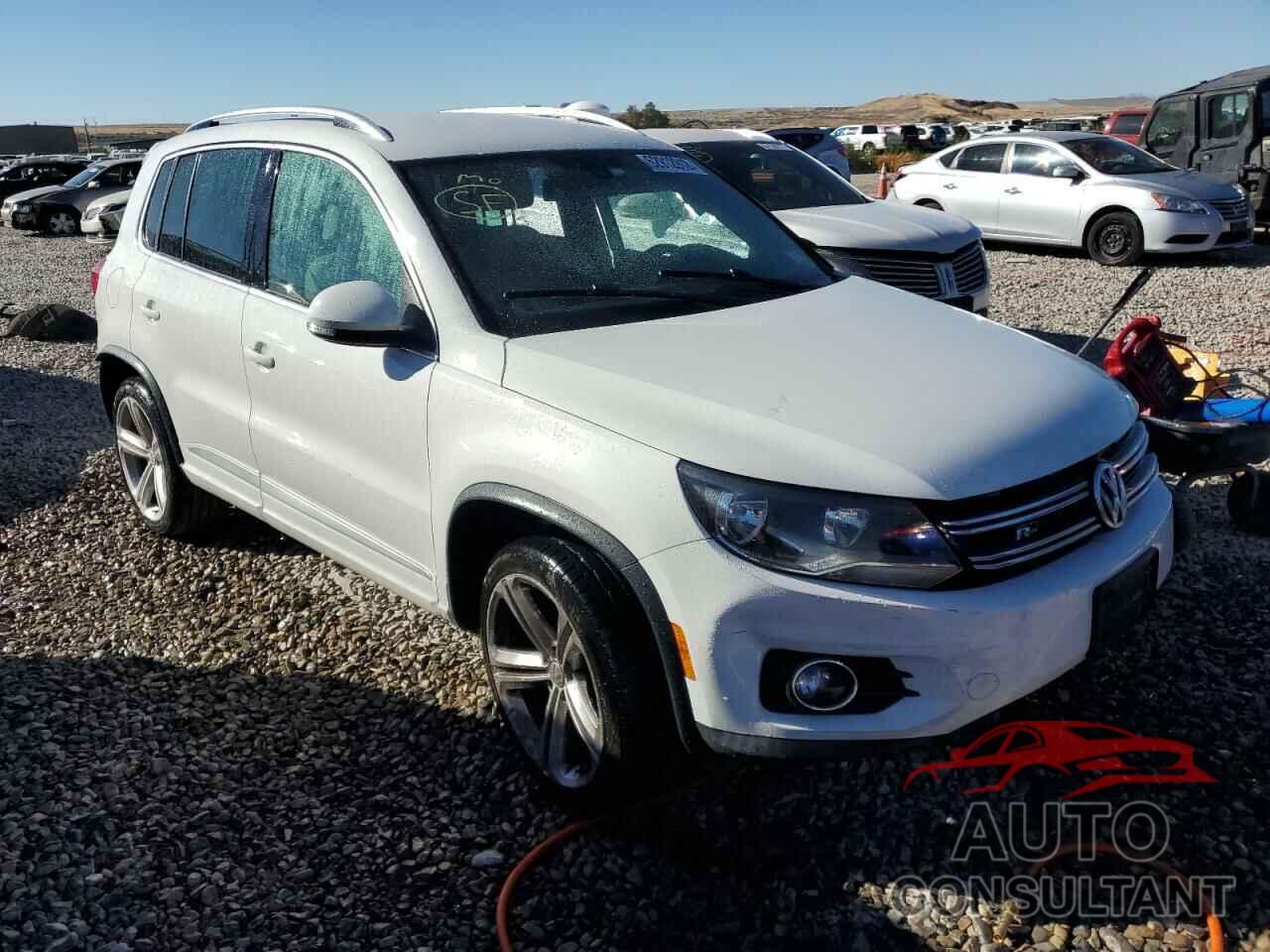 VOLKSWAGEN TIGUAN 2016 - WVGBV7AX5GW558590