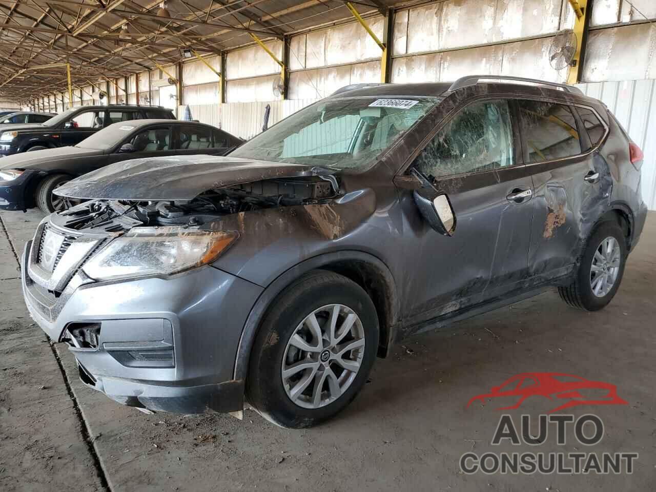 NISSAN ROGUE 2017 - KNMAT2MT1HP590515