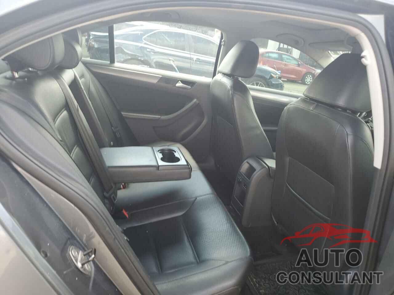 VOLKSWAGEN JETTA 2014 - 3VWLL7AJ4EM374570
