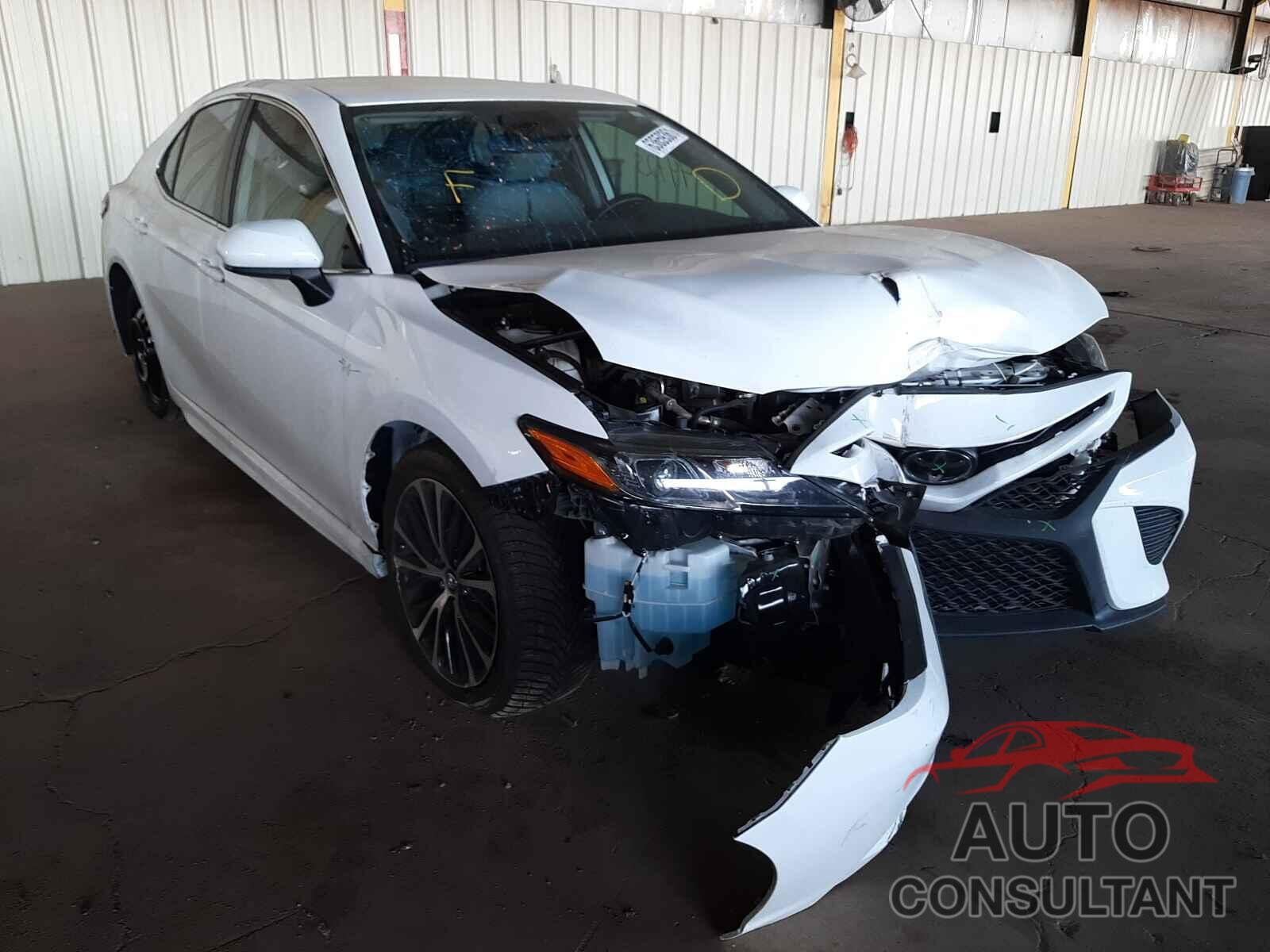 TOYOTA CAMRY 2019 - 4T1B11HK1KU822315