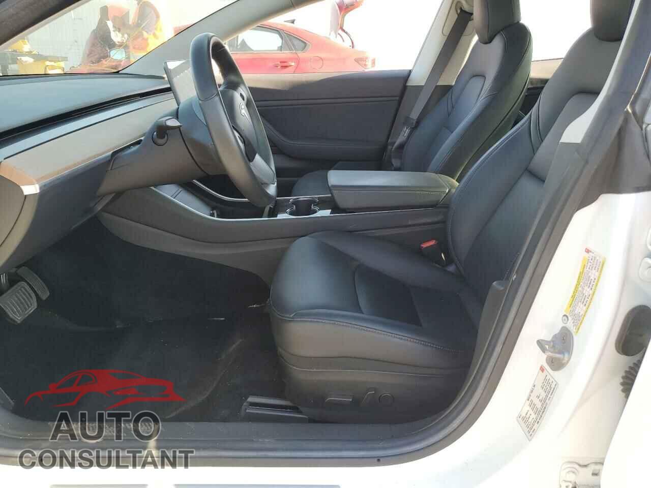 TESLA MODEL 3 2018 - 5YJ3E1EA4JF051171