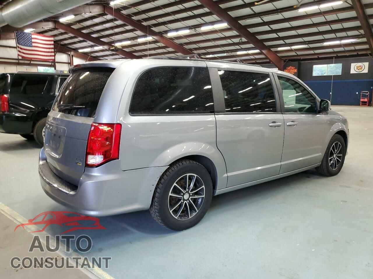 DODGE CARAVAN 2018 - 2C4RDGEG5JR284601