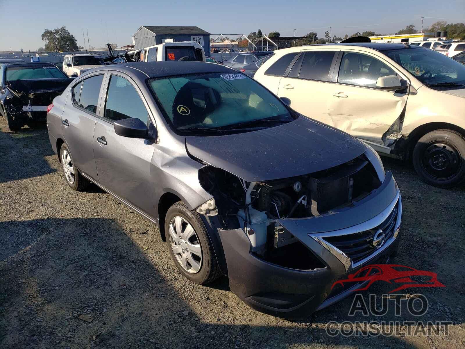 NISSAN VERSA 2017 - 3N1CN7APXHL834541